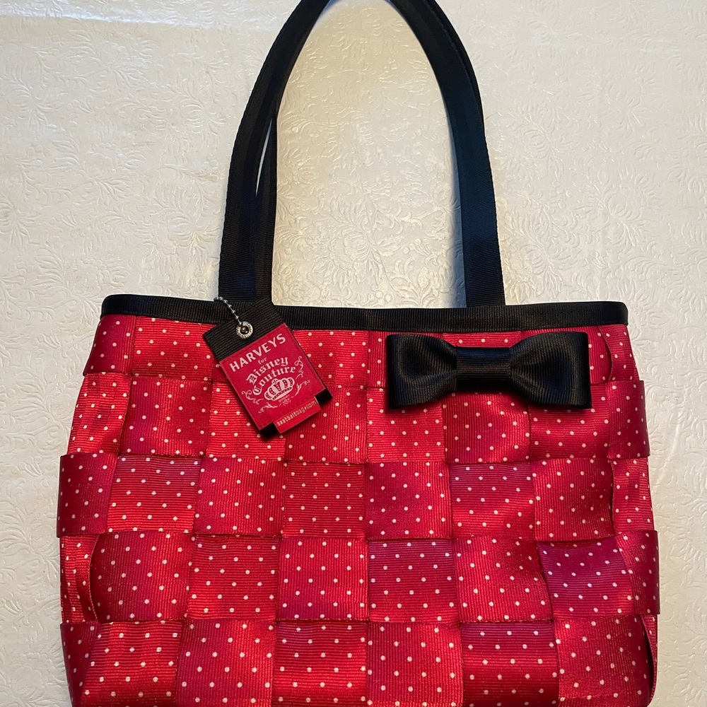 Minnie Mouse Harvey Seatbelt bag NEW limited edition HTF - Disney exclusive